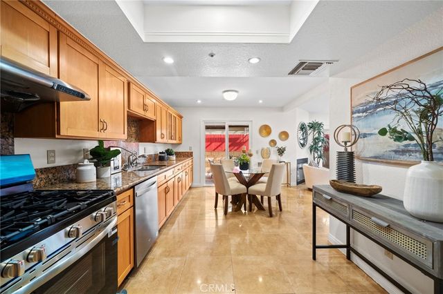224 N Newhope Street 2, Santa Ana, CA 92703