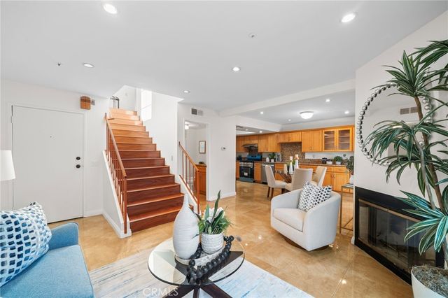 224 N Newhope Street 2, Santa Ana, CA 92703