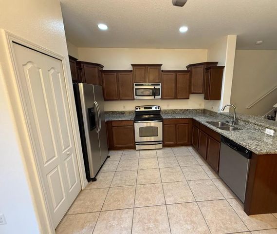 2807 LANTERN HILL AVENUE, Brandon, FL 33511