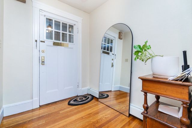 97 Trowbridge St A, Cambridge, MA 02138