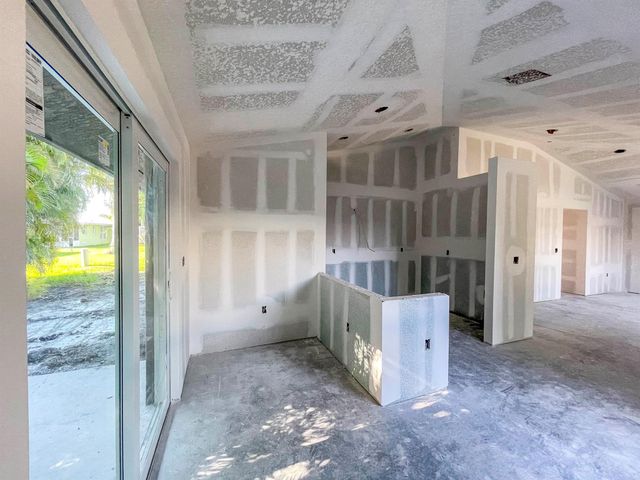 5108 SE 42nd Street, Okeechobee, FL 34974