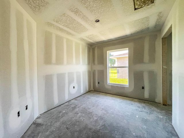 5108 SE 42nd Street, Okeechobee, FL 34974