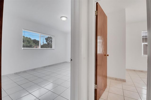 1040 SAN LUIS DRIVE, Orlando, FL 32807