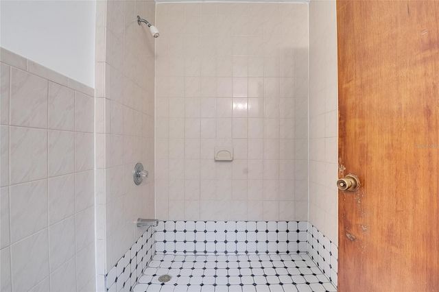 1040 SAN LUIS DRIVE, Orlando, FL 32807