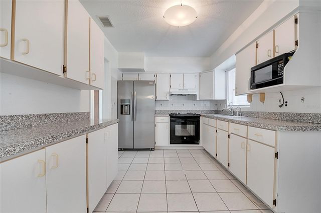 1040 SAN LUIS DRIVE, Orlando, FL 32807