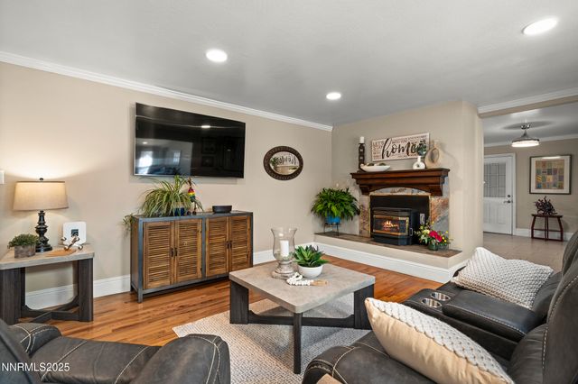 2195 W Plumb Lane, Reno, NV 89509