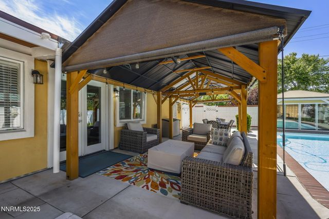 2195 W Plumb Lane, Reno, NV 89509