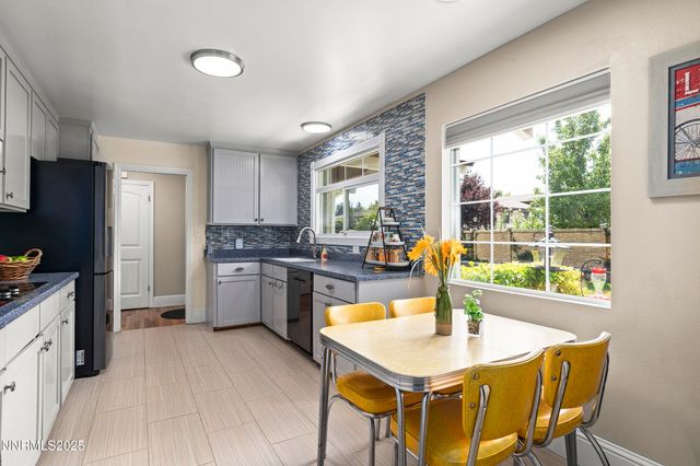 2195 W Plumb Lane, Reno, NV 89509