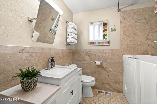 2195 W Plumb Lane, Reno, NV 89509