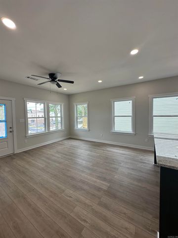 196 Pearson Street, Benton, AR 72015