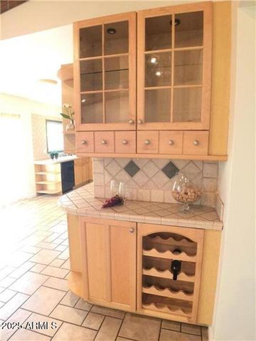 906 W MALIBU Drive, Tempe, AZ 85282