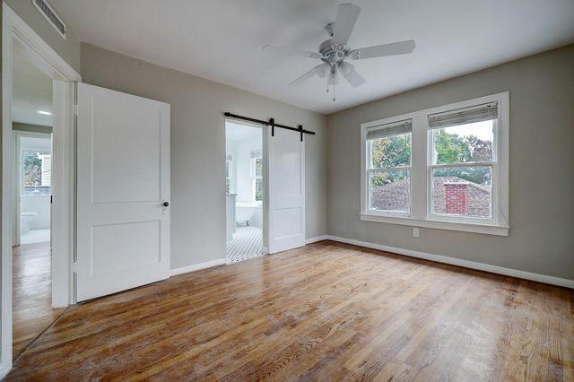 827 Le Green St, Houston, TX 77008