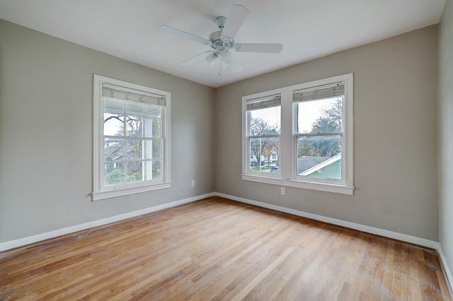 827 Le Green St, Houston, TX 77008
