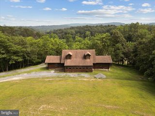 155 BLACKBERRY LN, Gore, VA 22637