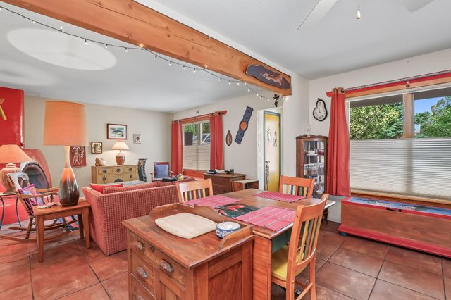 990 Calle Katarina, Santa Fe, NM 87507