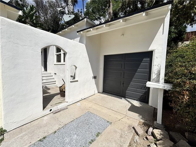 974 W 5th, San Pedro, CA 90731