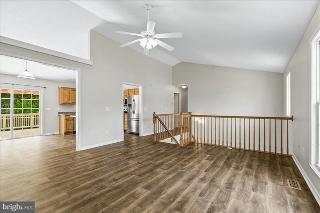 161 SHARONS LN, Martinsburg, WV 25403