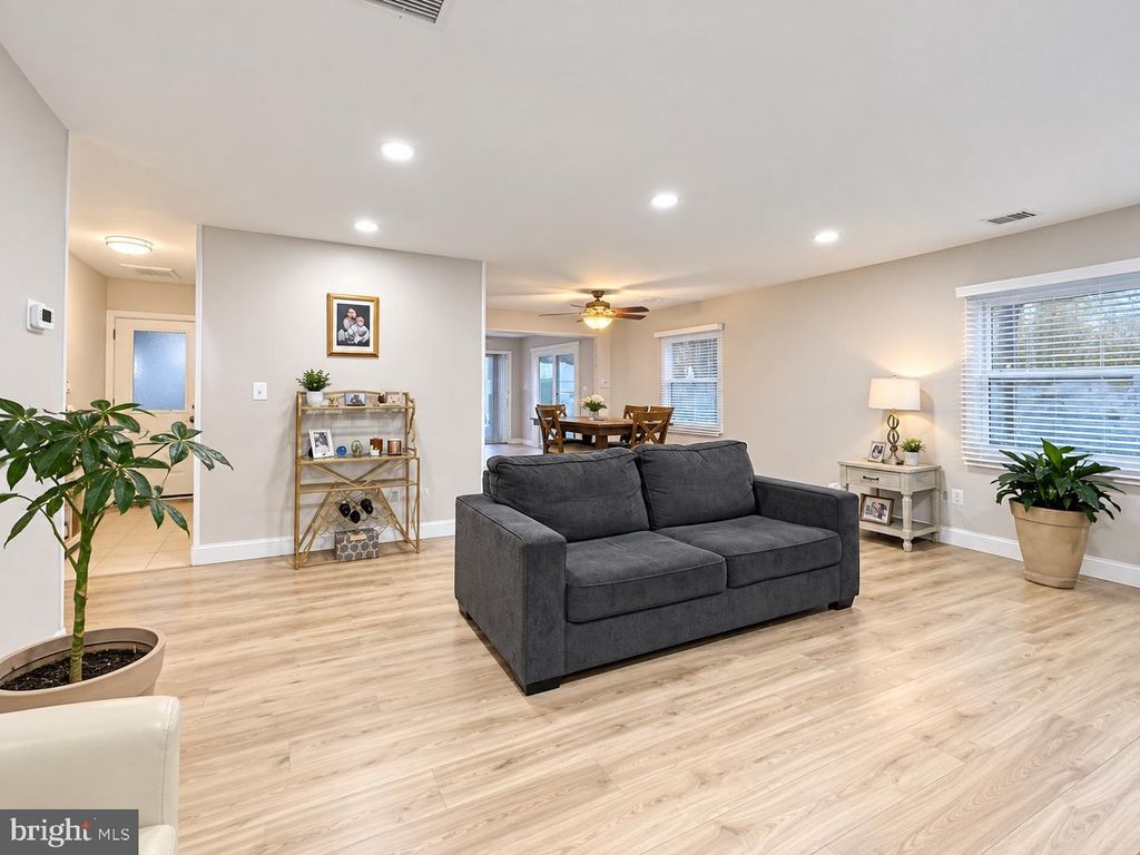 230 PAGEANT LN, WILLINGBORO, NJ 08046 — photo 3