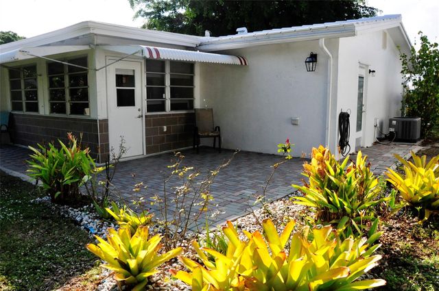 2630 E Golf Boulevard, Pompano Beach, FL 33064