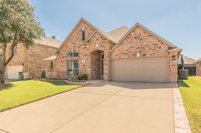 4943 Screech Owl Lane, Grand Prairie, TX 75052
