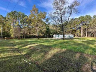 372 Waccamaw River Dr., Conway, SC 29526