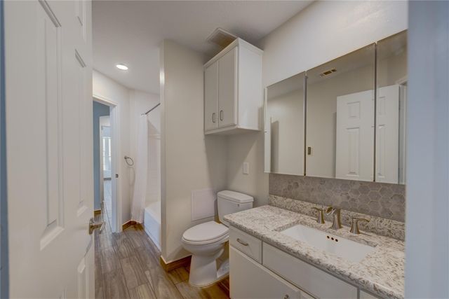 2742 Westchester Circle, Pearland, TX 77584