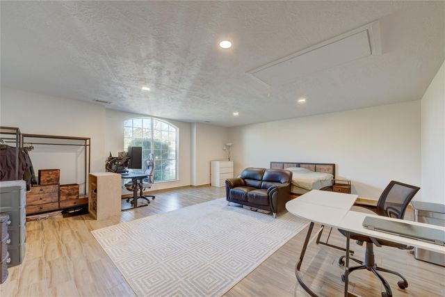 2742 Westchester Circle, Pearland, TX 77584