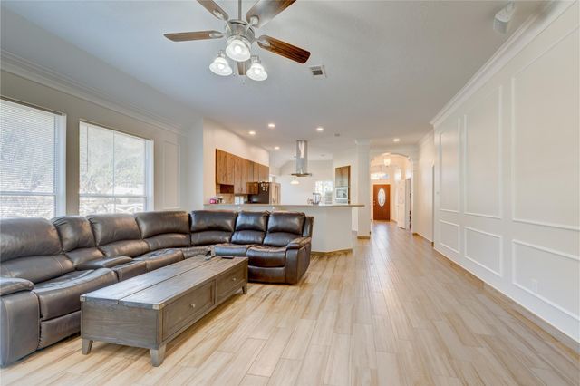 2742 Westchester Circle, Pearland, TX 77584