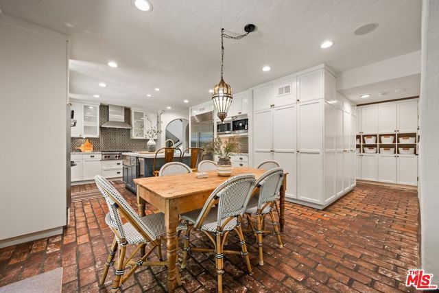 11662 Duque Drive, Studio City (los Angeles), CA 91604