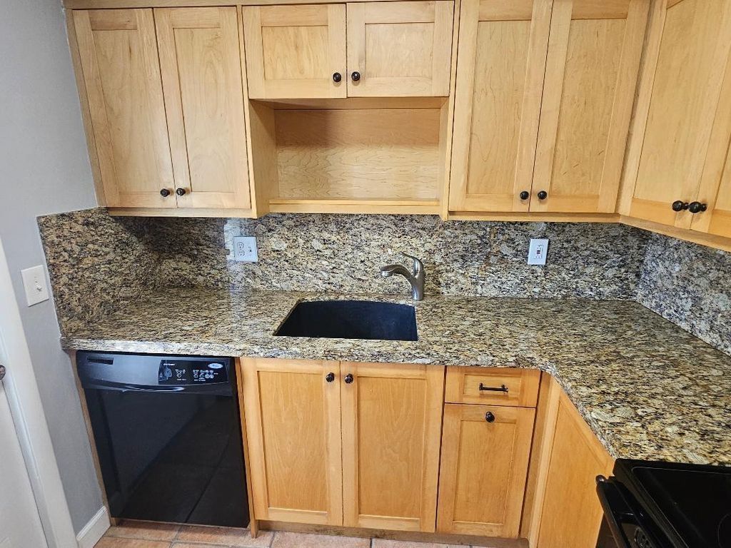 777 SE 2nd Avenue B108, Deerfield Beach, FL 33441