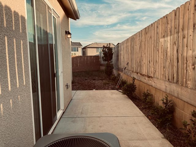 244 Arbor Drive S, Madera, CA 93636