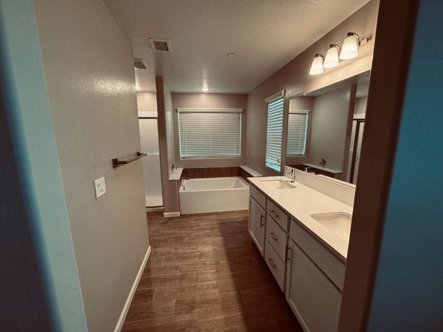 244 Arbor Drive S, Madera, CA 93636