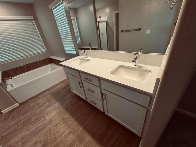244 Arbor Drive S, Madera, CA 93636