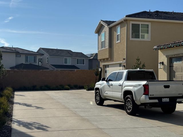 244 Arbor Drive S, Madera, CA 93636