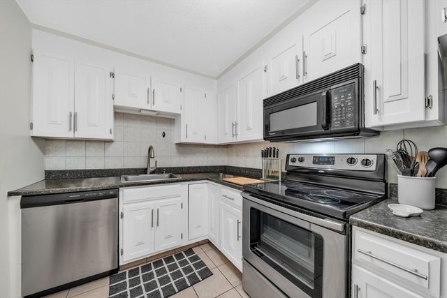 440 North Ave 19, Haverhill, MA 01830