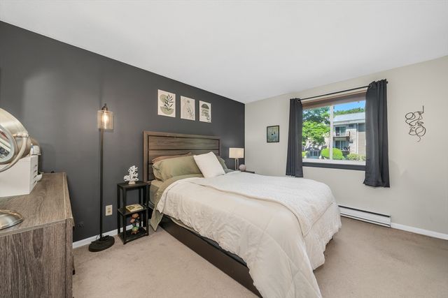 440 North Ave 19, Haverhill, MA 01830