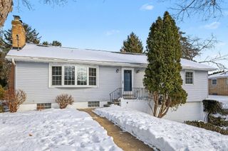 693 Leo Road, Jackson, MI 49203