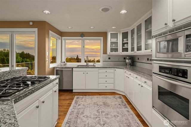 17020 74th Avenue W, Edmonds, WA 98026