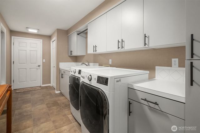 17020 74th Avenue W, Edmonds, WA 98026