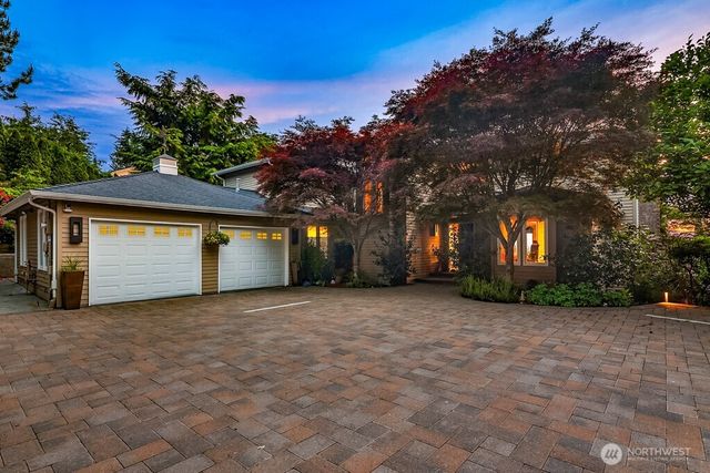 17020 74th Avenue W, Edmonds, WA 98026