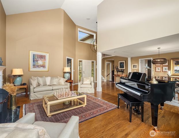 17020 74th Avenue W, Edmonds, WA 98026