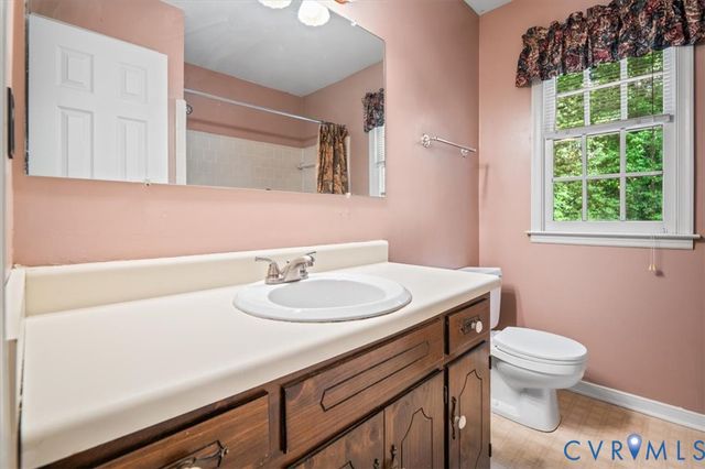 5815 Laurel Trail Ct, Midlothian, VA 23112