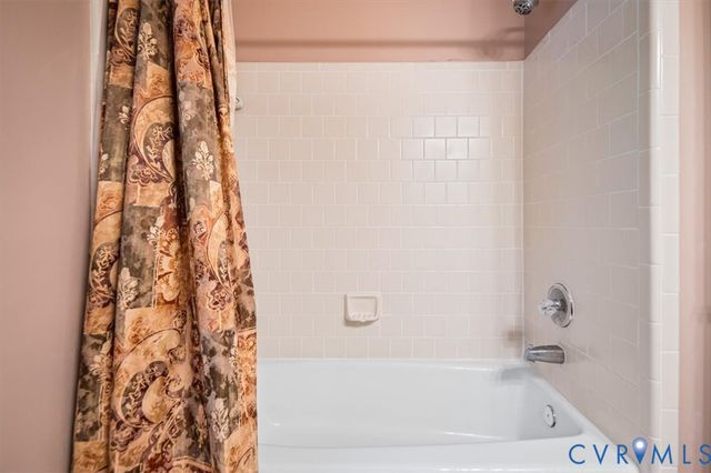 5815 Laurel Trail Ct, Midlothian, VA 23112