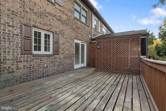 617 SHOWERS ST, Harrisburg, PA 17104