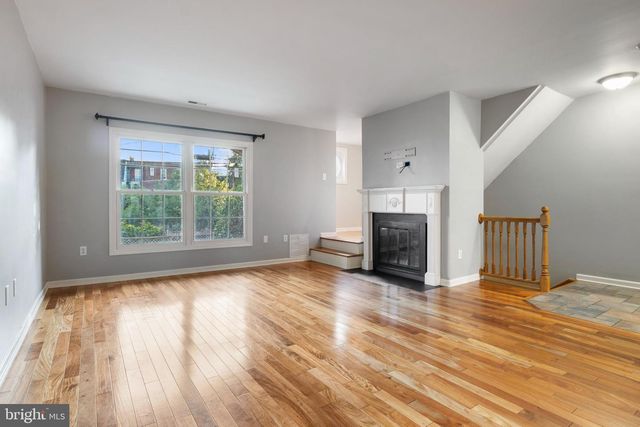 617 SHOWERS ST, Harrisburg, PA 17104