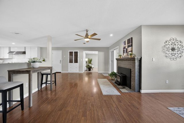 4971 MICHELE Ln, Sacramento, CA 95822