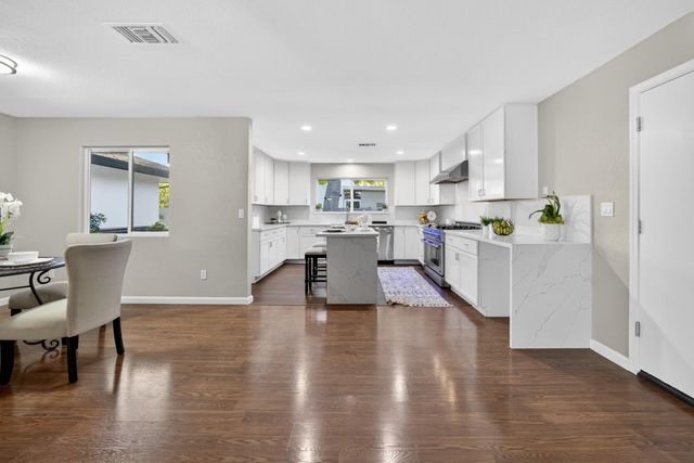 4971 MICHELE Ln, Sacramento, CA 95822