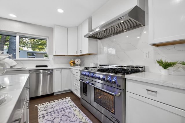 4971 MICHELE Ln, Sacramento, CA 95822