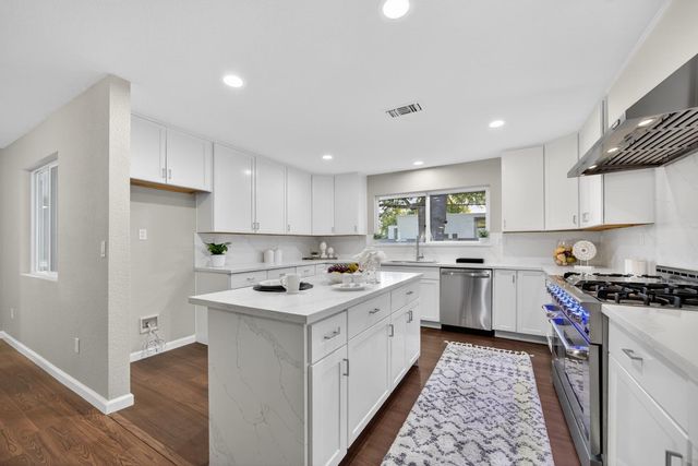 4971 MICHELE Ln, Sacramento, CA 95822