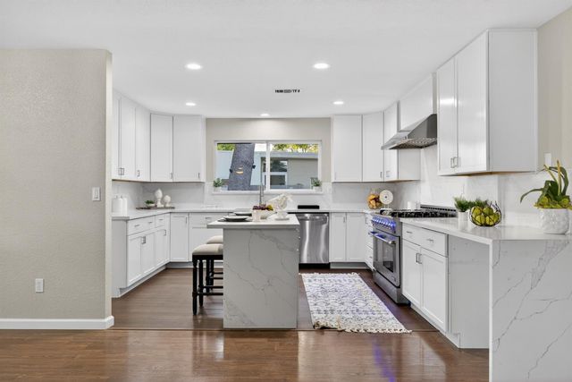 4971 MICHELE Ln, Sacramento, CA 95822